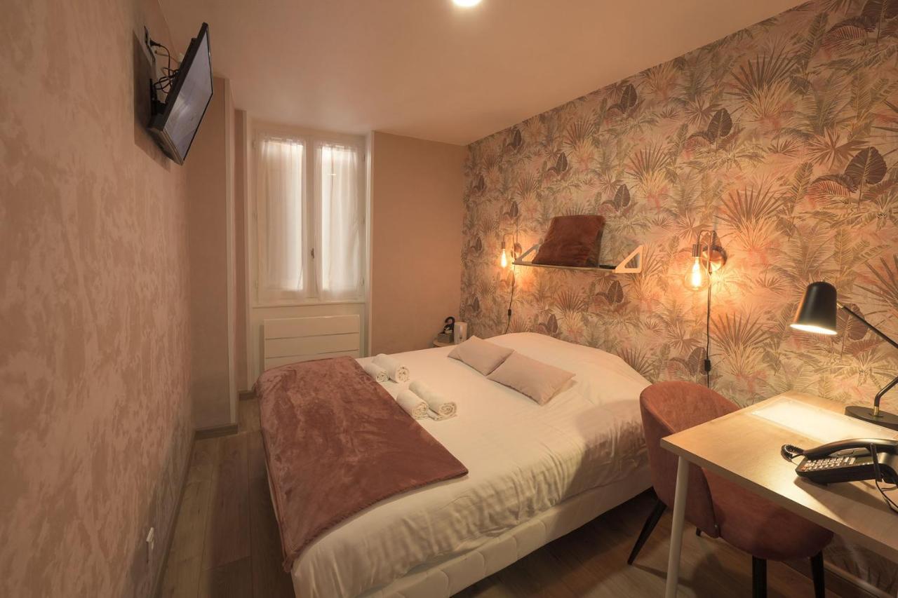 Hotel De La Croisee Poncin Kültér fotó